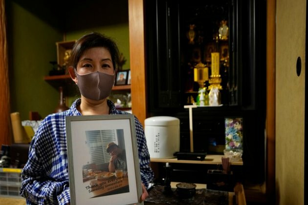 Relatives of COVID-19 Dead Question Japan&#039;s Recover-at-Home Policy
