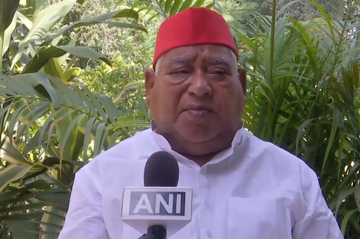 "Entire SP family in favour of giving reservation," says MP Awadesh Prasad