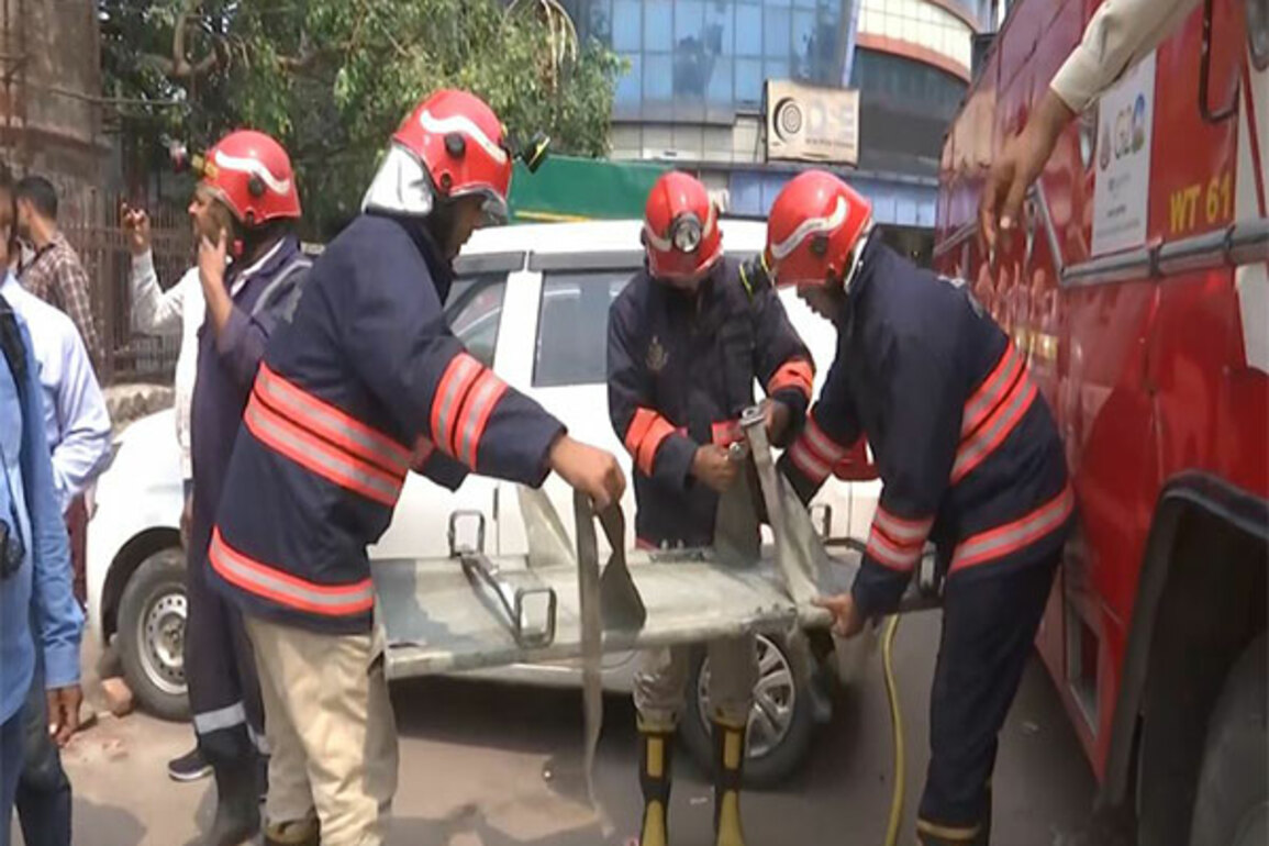 Delhi Fire Service conducts mock drill near Haj Manzil area to test emergency response