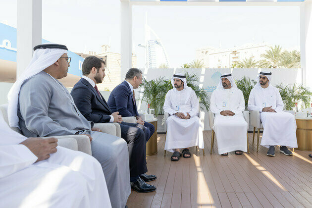 Hamdan bin Mohammed meets with Prime Minister of Kurdistan Region of Iraq