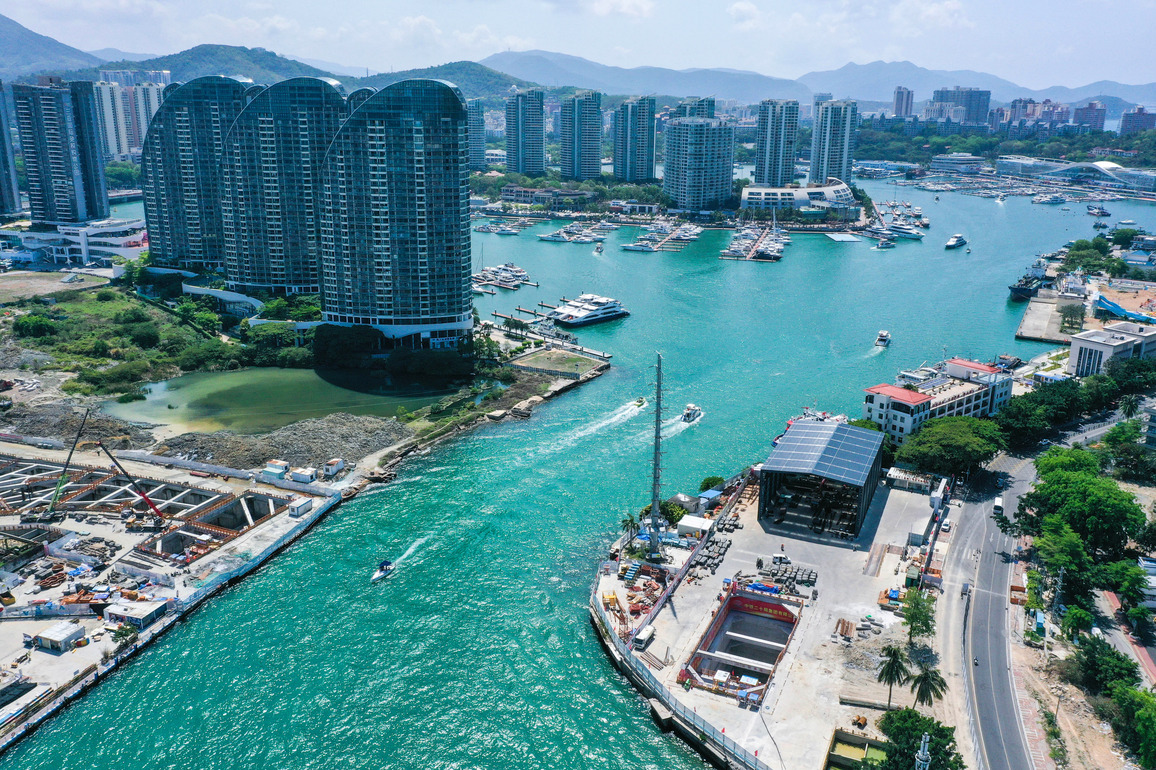(HainanOutlook) CHINA-HAINAN-SANYA-UNDERWATER TUNNEL-CONSTRUCTION (CN)