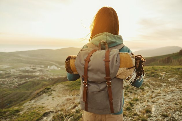 Got your bag? The critical place of mobile containers in human evolution