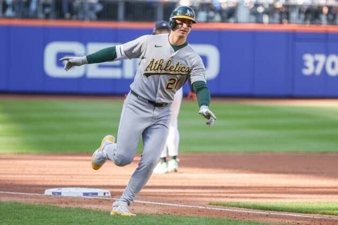 Athletics finding reasons to celebrate while Mets looking for answers