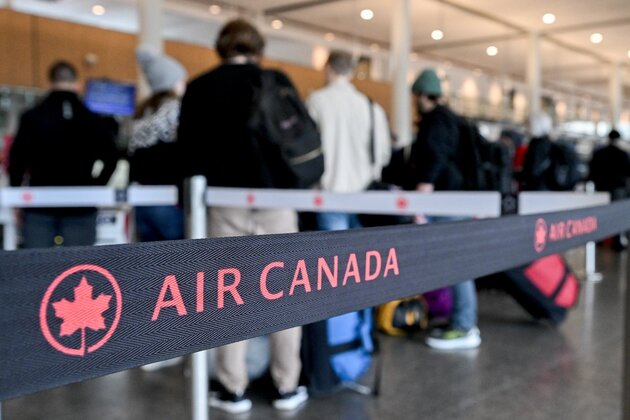 Air Canada flight attendants picketing at 4 major airports