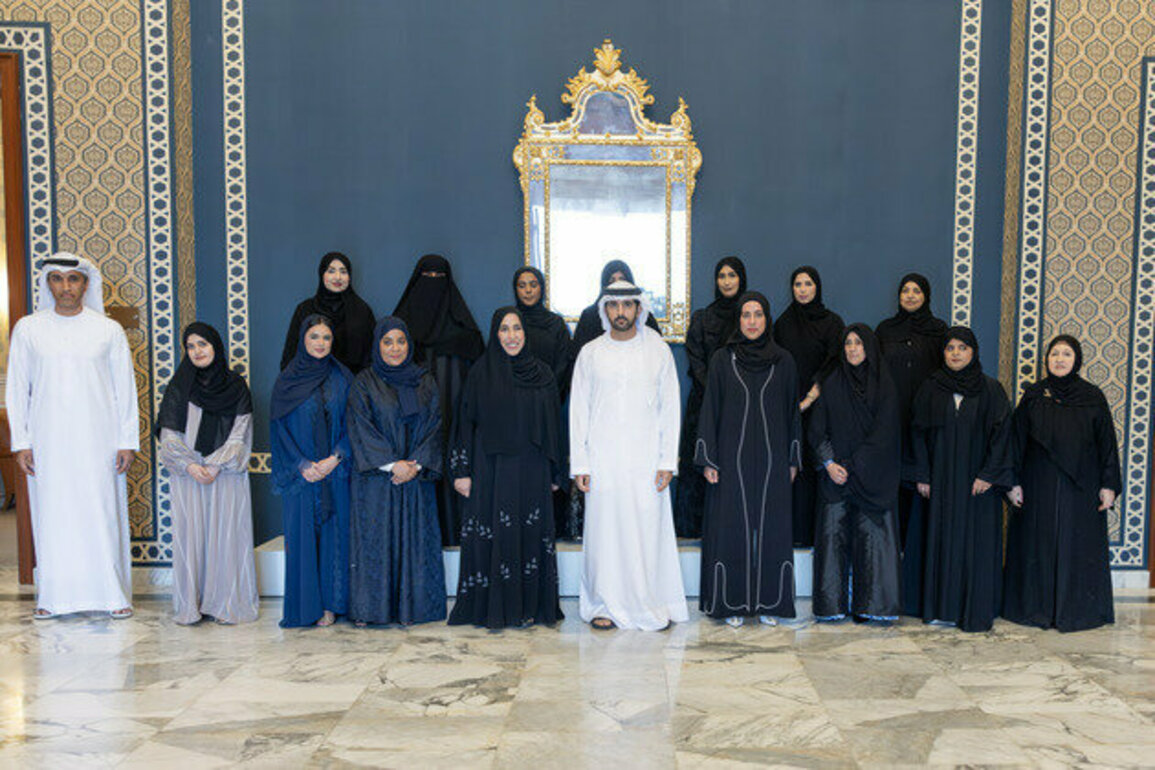Hamdan bin Mohammed meets with Emirati educators from Dubai's private education sector