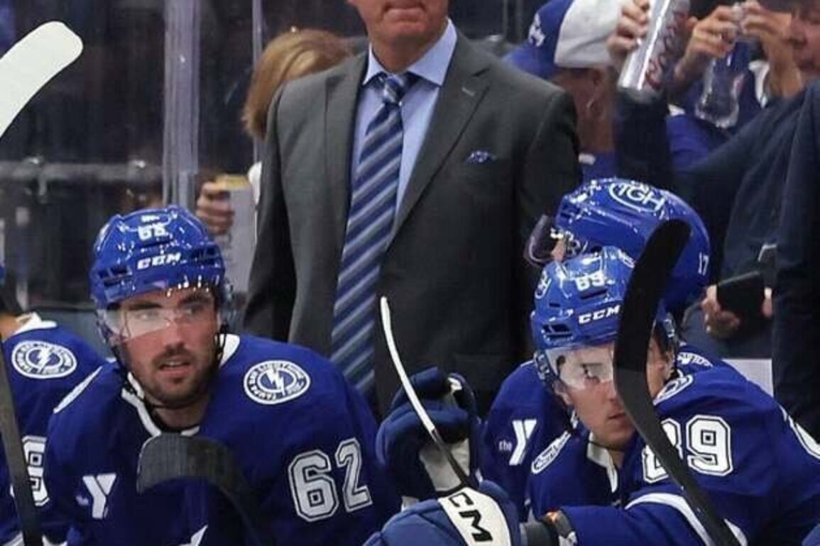 Lightning's Jon Cooper out 2 games after father's death