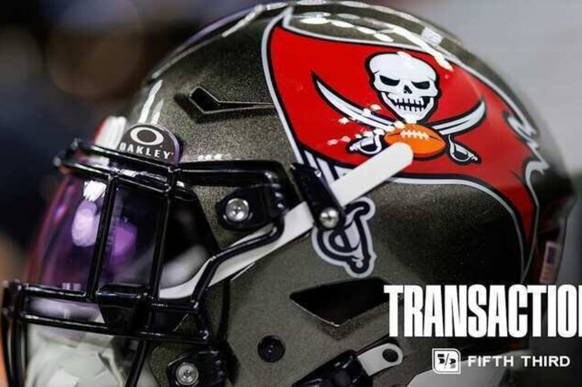 Bucs Sign 14 Players to Futures Contracts for 2026 Season
