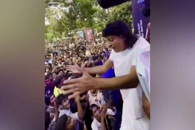 En route to Qatar with golden Maradona statuette, Kerala gold trader reaches Kochi