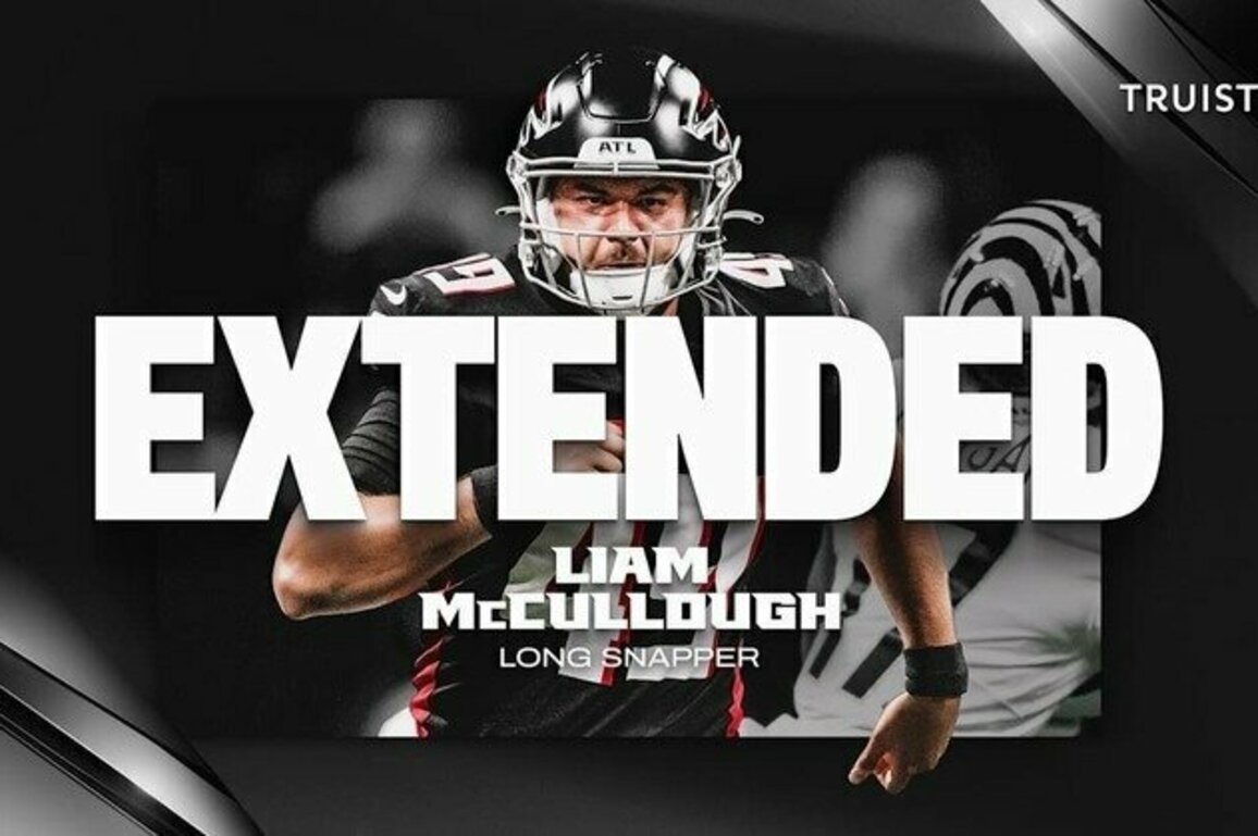 Falcons extend long snapper Liam McCullough