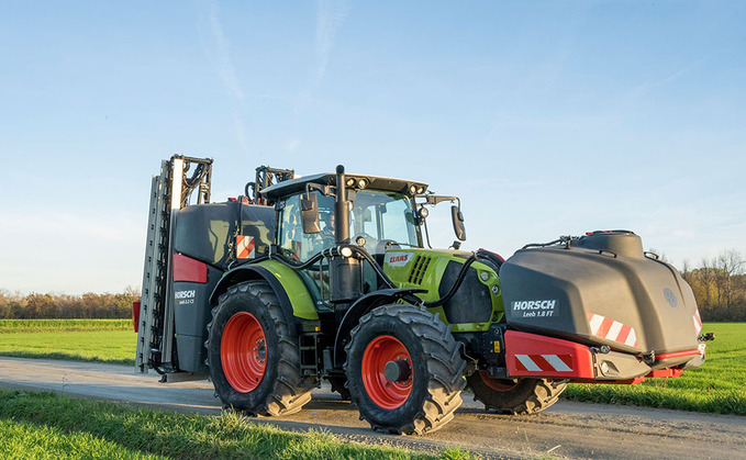Horsch introduce front tanks for its mounted sprayer range