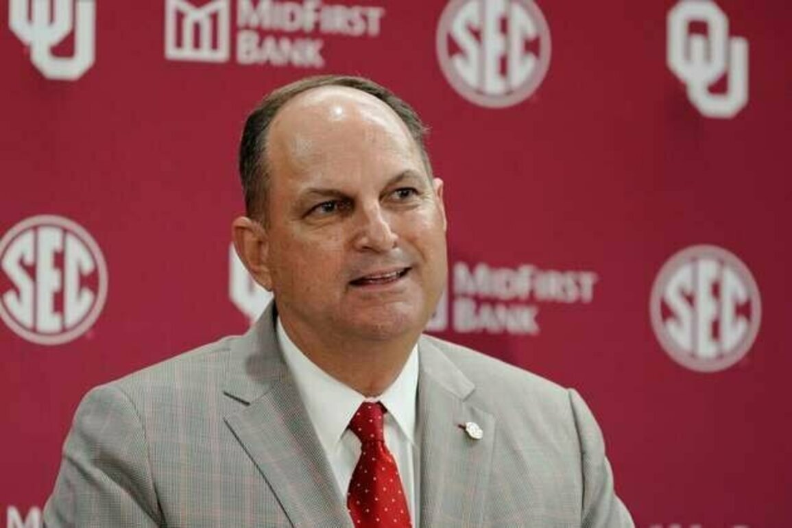 Report: Oklahoma AD Joe Castiglione retiring after 27 years