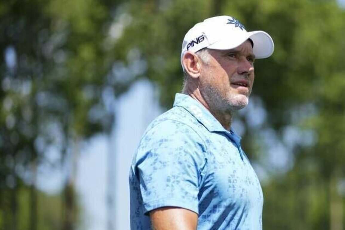 Lee Westwood (wrist) to miss LIV Golf's first two events