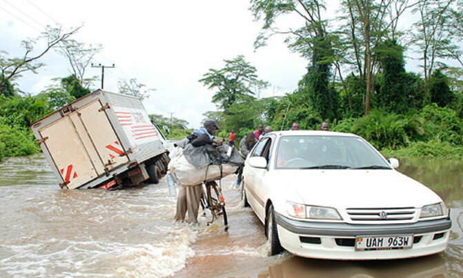 Floods cut off import entry at Malaba Floods cut off import entry at Malaba