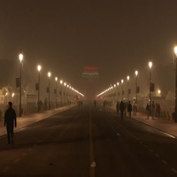 India Gate shrouded in smog as air quality slips into 'severe' category, AQI recorded above 400 in several parts of Delhi