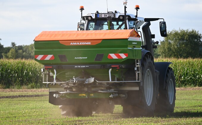 Amazone introduces self-adjusting fertiliser spreader 
