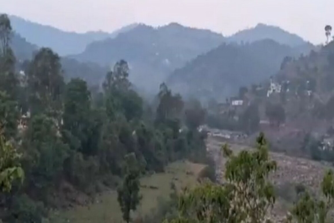 3 innocent civilians killed as Pakistan resorts to arbitrary firing, shelling across LoC and IB