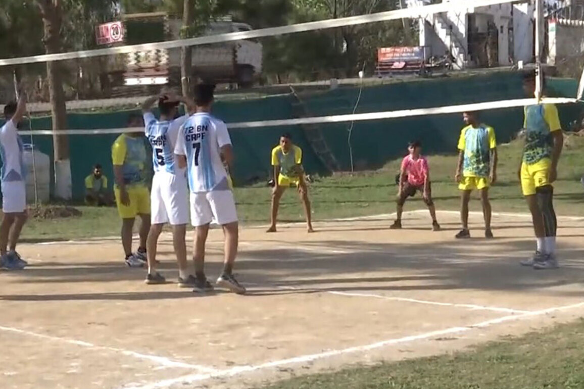 CRPF 72 Battalion holds Civic Action Programme in Rajouri with recruitment training for 20 youth, volleyball tournament