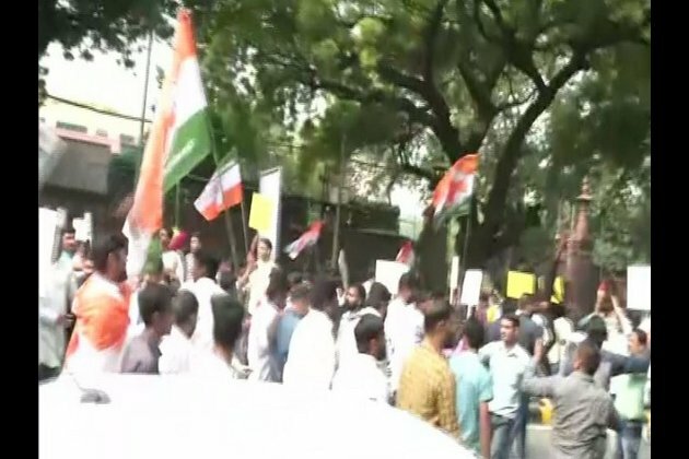 Three years of demonetisation: Youth Congress holds protests in Delhi