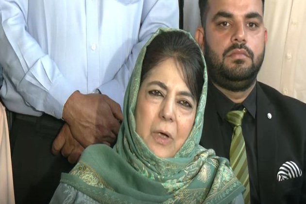 "Who killed Gandhi ji, who killed Indira?": PDP chief Mehbooba Mufti hits back at Giriraj Singh's controversial remarks