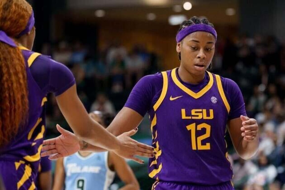 Women's Top 25 roundup: No. 9 TCU gets two triple-doubles in rout