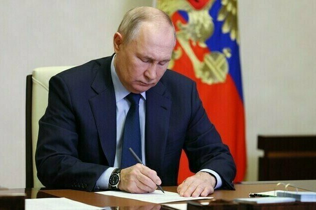 Putin unlocks trading in Russian assets