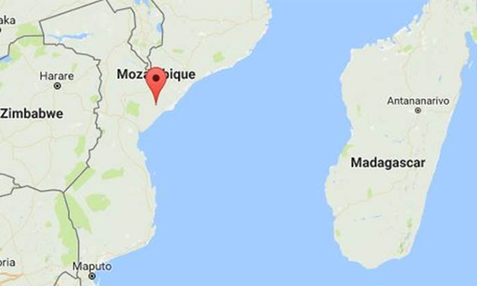 One dead, 20 missing after boat sinks on Mozambique river One dead, 20 missing after boat sinks on Mozambique river