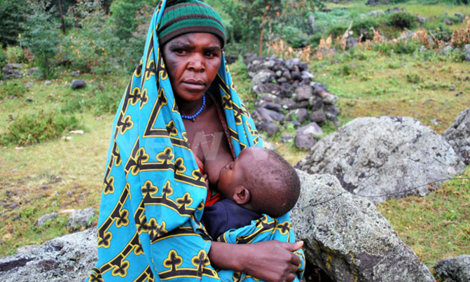 Pregnant and breastfeeding: When to stop Pregnant and breastfeeding: When to stop