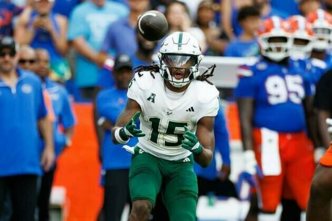 South Florida shocks No. 13 Florida for second straight win over ranked team