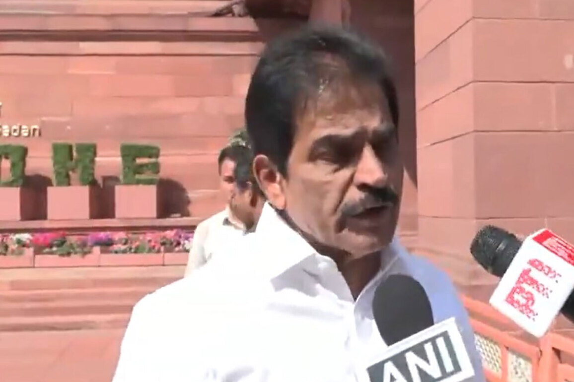 "Govt completely lying to people": KC Venugopal on LPG shortage