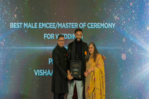 It's a Hattrick! Vishaal Rasquinha wins Best Wedding Emcee at WeddingSutra Influencer Award 2022