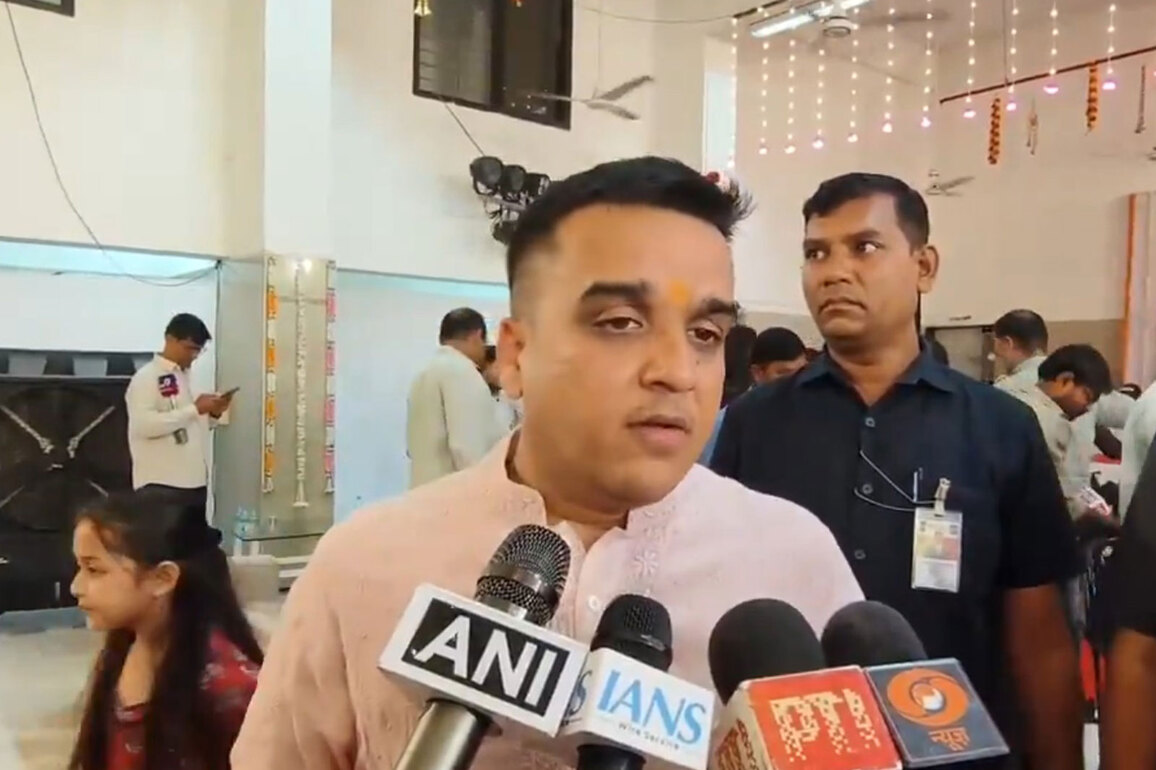 Gujarat Deputy CM Sanghavi to conduct ground review of border villages, will stay in traditional hut