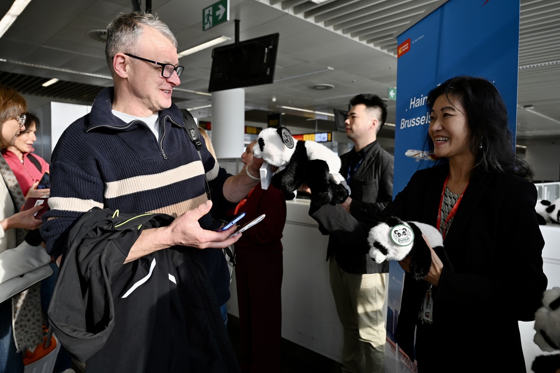 BELGIUM-BRUSSELS-HAINAN AIRLINES-DIRECT FLIGHT-CHONGQING-LAUNCH