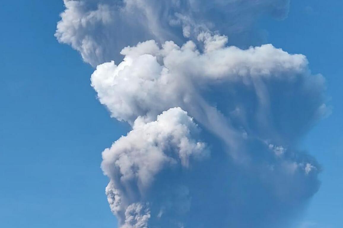3 killed in volcano eruption in Indonesia