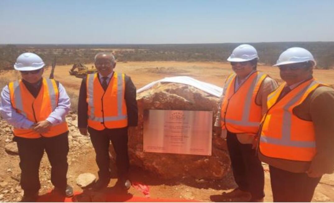 Nagendra Nath Sinha, Amitava Mukherjee, Rakesh Gupta and Amarjeet Singh Takhi at the groundbreaking ceremony