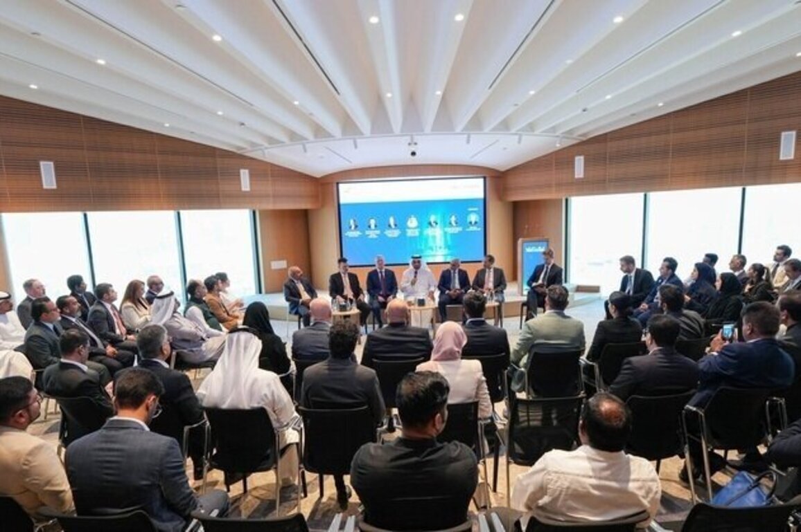 Dubai Chamber of Commerce, Mashreq hold open dialogue with 82 private sector representatives