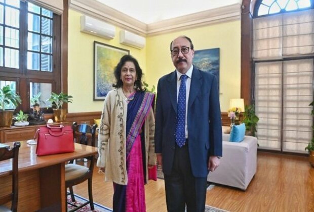 Shringla holds talks with High Commissioner of Mauritius, discusses bilateral cooperation