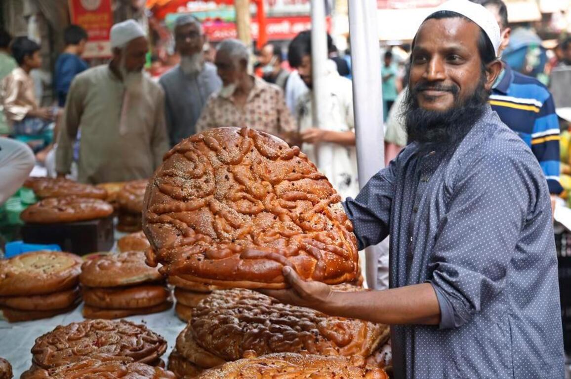 Asia Album: A bite of Rooti, a traditional bread in Bangladesh