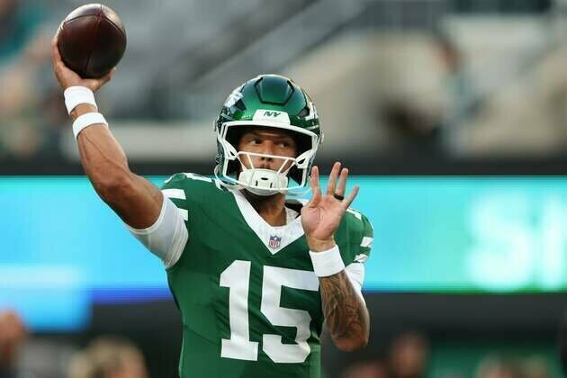 49ers add QB Adrian Martinez ahead of game at Rams