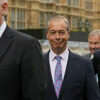 Two charts that explain why Reform isn't being dented by its scandals