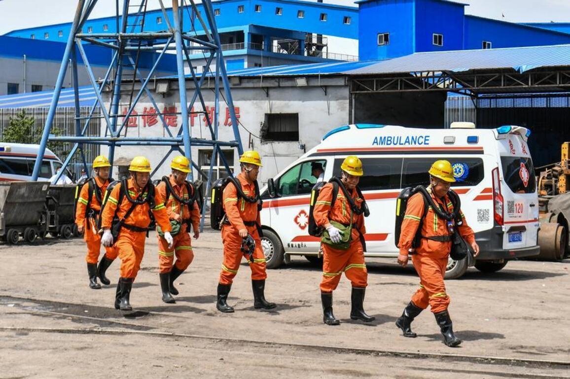 Update: Rescue ongoing after north China coal mine accident leaves 82 dead, 9 missing