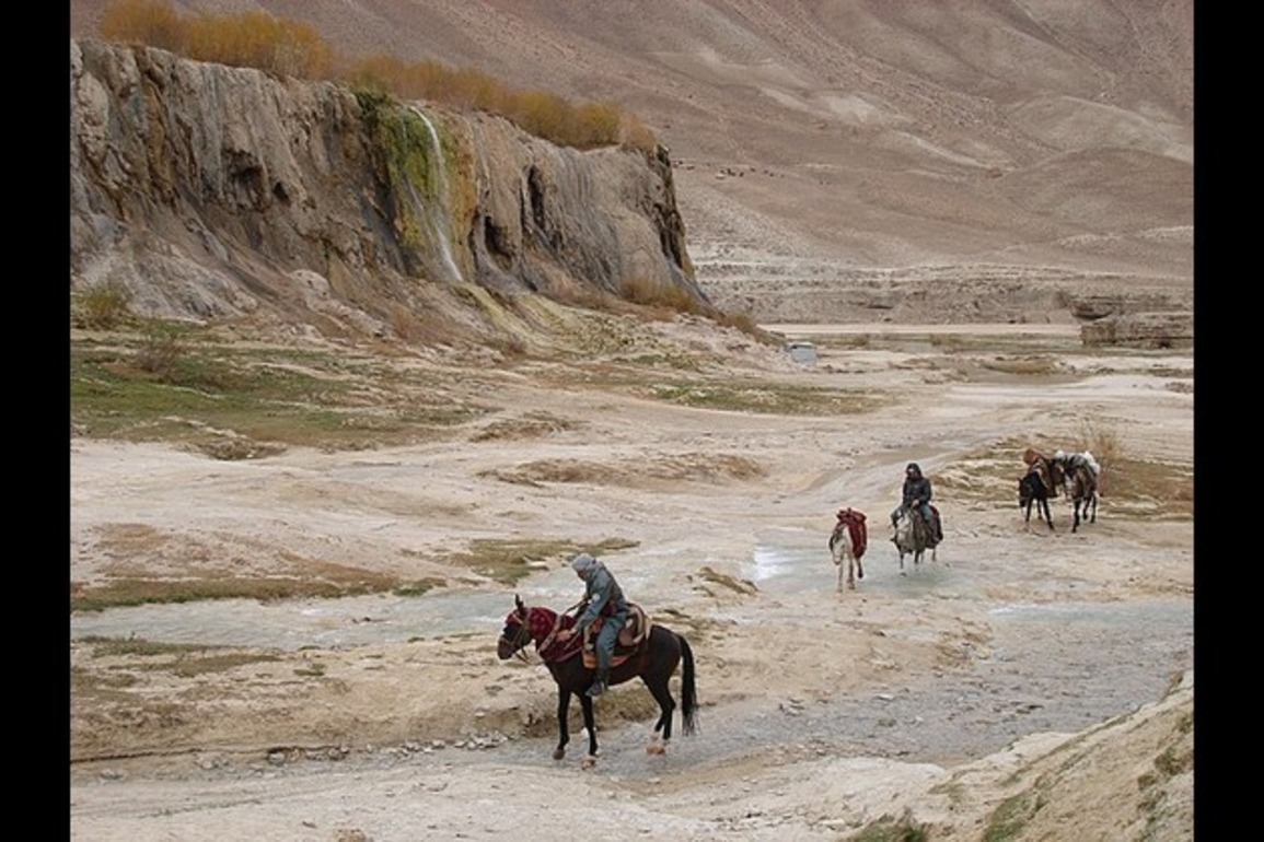 Tourists return to Afghanistan as Taliban touts security gains