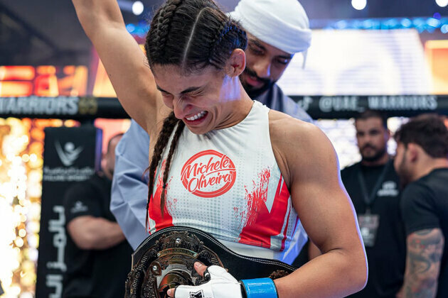 Brazilian Oliveira crowned champion of UAE Warriors Women's Strawweight Championship