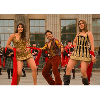 Packed with comedy, romance and madness, makers release 'Hai Jawani Toh Ishq Hona Hai' trailer