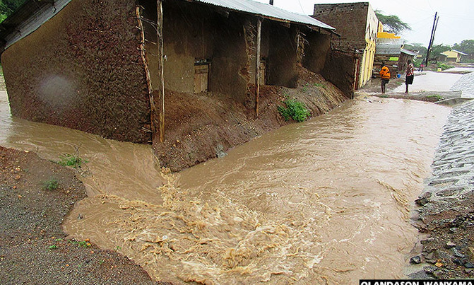 Heavy rains leave Kangole town council in misery Heavy rains leave Kangole town council in misery