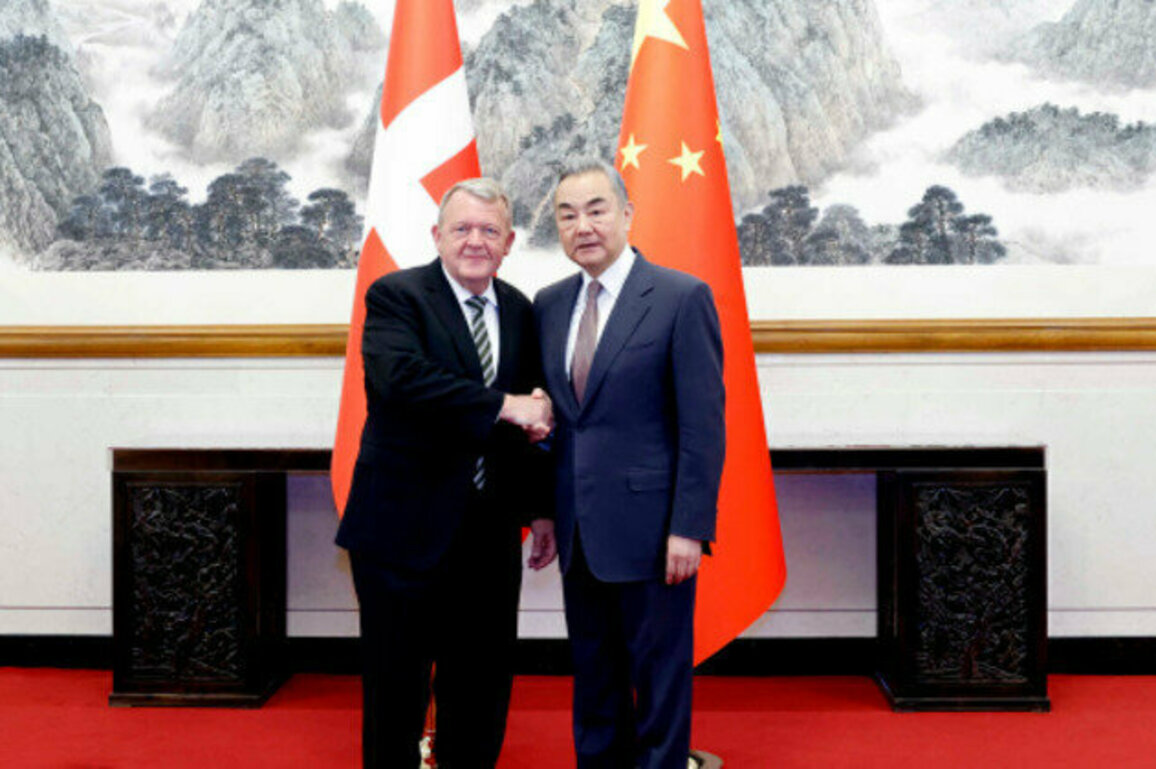 Chinese, Danish FMs vow to enhance ties, cooperation in Beijing talks