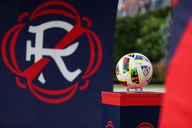 Revs acquire D Ethan Kohler from Werder Bremen