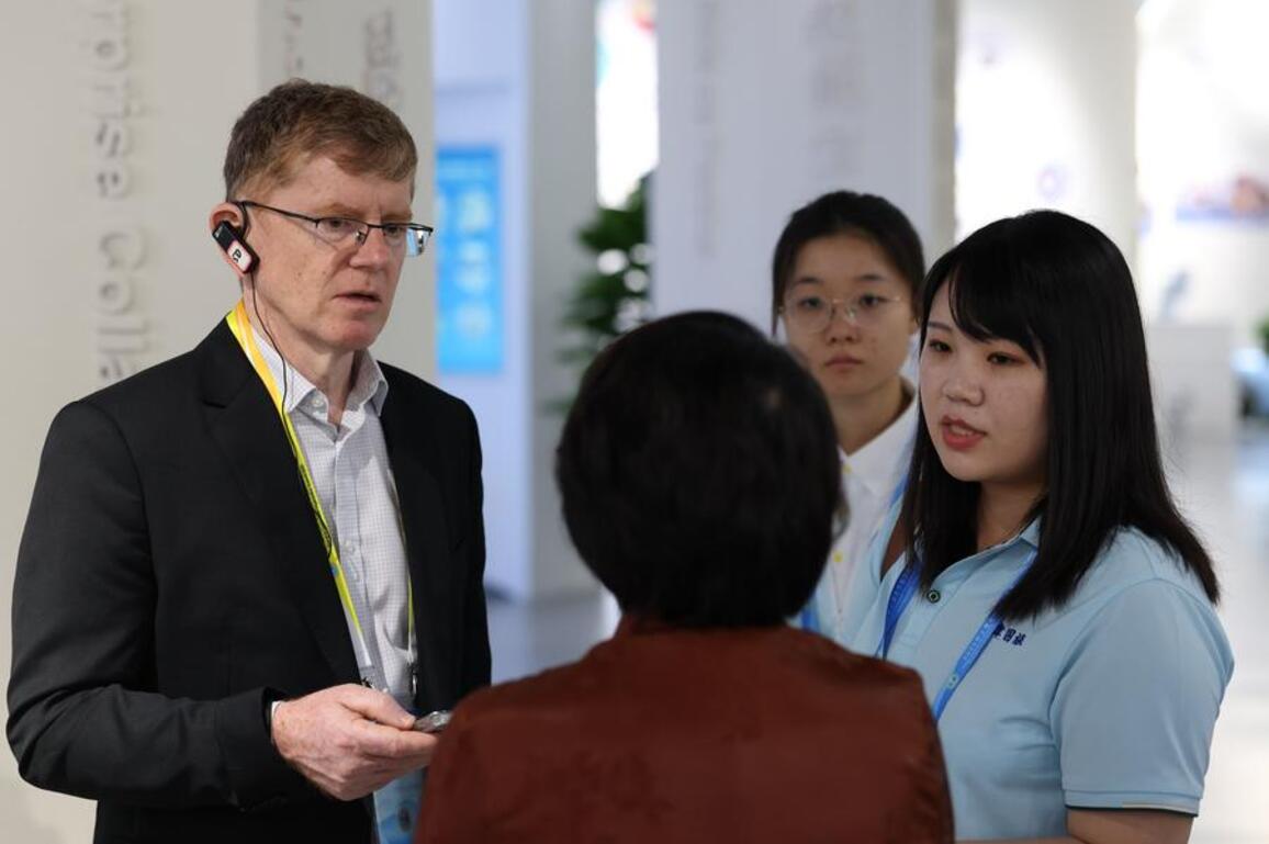 (SCO Tianjin Summit) Chinese and foreign journalists visit Tianjin
