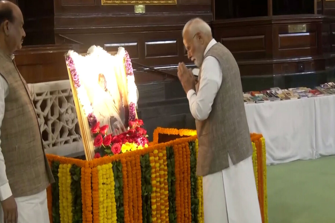 PM Modi, Speaker Om Birla pay tributes to former PM Lal Bahadur Shastri