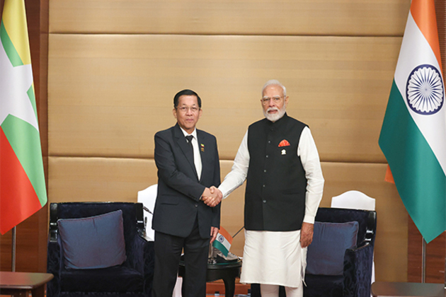 PM Modi holds bilateral talks with Senior General of Myanmar