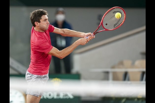 ATP roundup: Three-time champ Gilles Simon advances in Metz